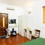Old Quarter Autumn Hostel